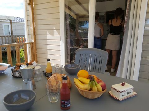 MOBILHOME 4 personnes - Confort 30m² (2 chambres) - terrasse semi couverte