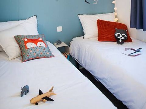 MOBILHOME 4 personnes - Ultimate | 2 Ch. | 4 Pers. | Terrasse surélevée | Clim. | TV