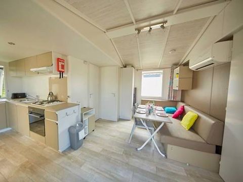 MOBILHOME 4 personnes - Comfort | 2 Ch. | 4 Pers. | Terrasse surélevée | Clim.