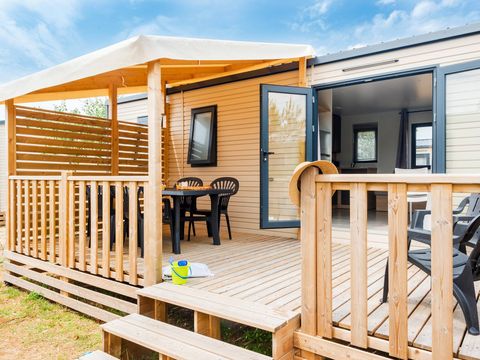 MOBILHOME 8 personnes - Comfort | 4 Ch. | 8 Pers. | Terrasse surélevée | 2 SDB | Clim.