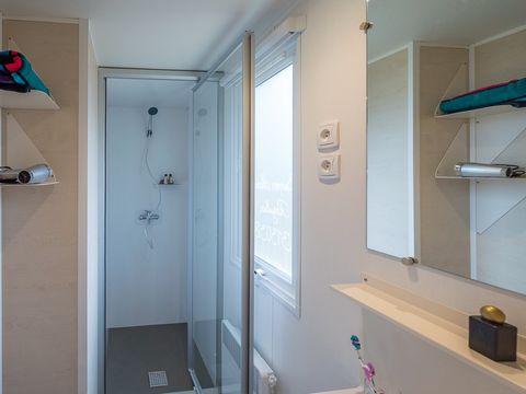 Mobilhome 4 personnes - Mobil-home | Comfort XL | 2 Ch. | 4 Pers. | Terrasse surélevée