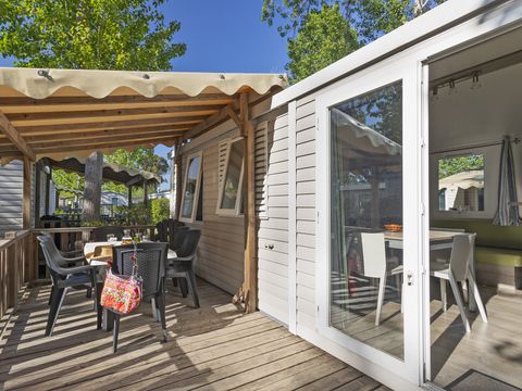 Mobilhome 6 personnes - Mobil-home | Comfort XL | 3 Ch. | 6 Pers. | Terrasse surélevée