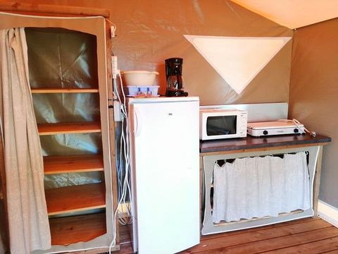 TENTE TOILE ET BOIS 4 personnes - TENTE CANADA - sans sanitaires 20 m²