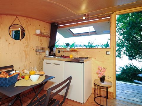 HÉBERGEMENT INSOLITE 4 personnes - BATHÔ CATAMARAN CABANÉ 11 m²