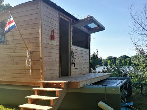 HÉBERGEMENT INSOLITE 4 personnes - BATHÔ CATAMARAN CABANÉ 11 m²