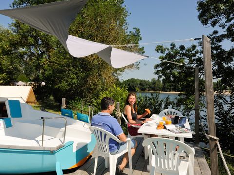 HÉBERGEMENT INSOLITE 4 personnes - BATHÔ VOILIER 10 m²