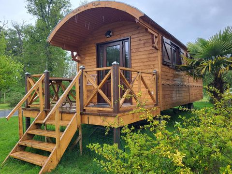 Hébergement 4 personnes - Roulotte - 4 personnes
