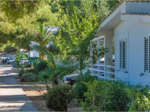 BUNGALOW 4 personnes - Topazio Class - 2 pièces - Zone Colline