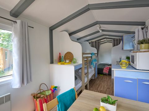 HÉBERGEMENT INSOLITE 4 personnes - Roulotte 4 personnes