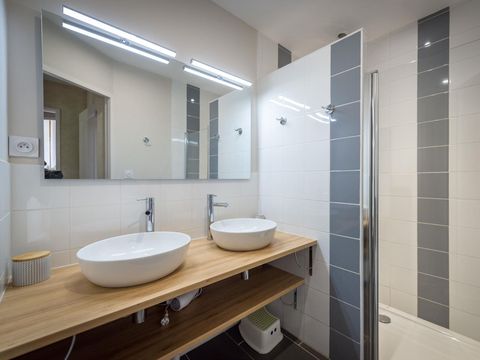 GÎTE 8 personnes - Premium Anjou 4 ch - 100m² - TV - Lave-vaisselle - 2 SDB