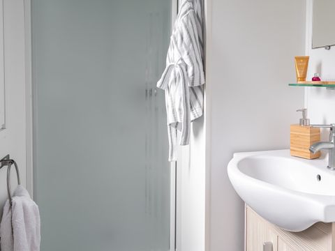 MOBILHOME 4 personnes - Cottage Confort 24m² - 2 chambres + télévision