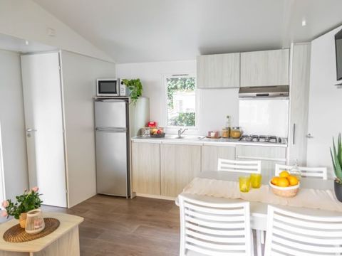 MOBILHOME 6 personnes - Cottage Premium 3 chambres + TV + Terrasse