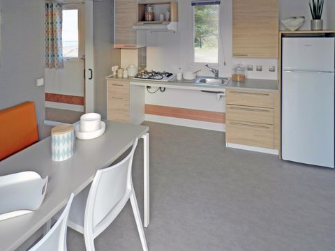 MOBILHOME 4 personnes - PMR Confort 34 m² (2 chambres) + terrasse couverte