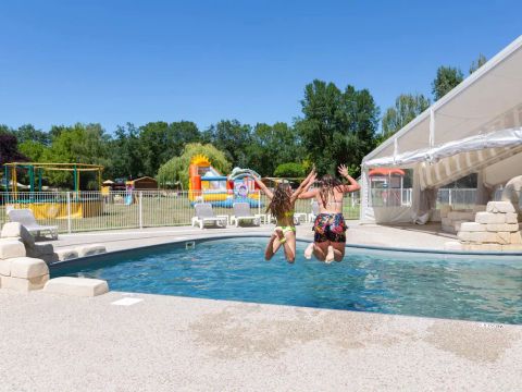 Flower Camping  Les Granges - Camping Indre-et-Loire - Image N°3