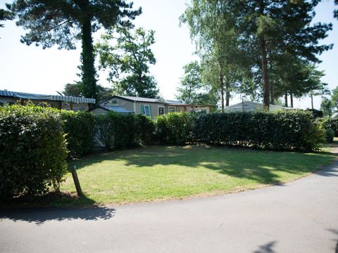 Emplacement - Camping Car 35 M² Electricité inclus