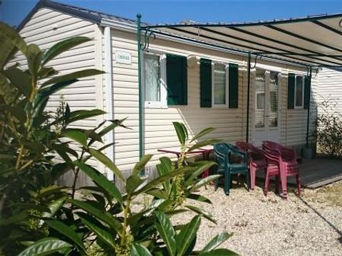 MOBILHOME 4 personnes - CHESNAIE 27m² / 2 chambres - terrasse couverte 4 pers.