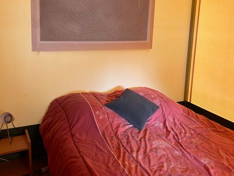 BUNGALOW TOILÉ 5 personnes - Meublé ECO (sans sanitaires)