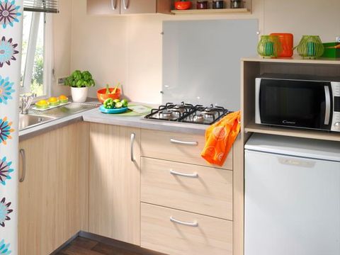 MOBILHOME 4 personnes - Premium 2 chambres 27-32m² + Terrasse semi-couverte + TV + LV (samedi)