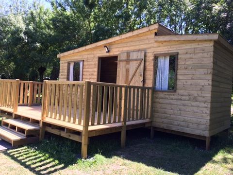 MOBILHOME 6 personnes - Cabane Family Standard 3 chambres 25m²  (sans sanitaires ni cuisine) + Terrasse non couverte.
