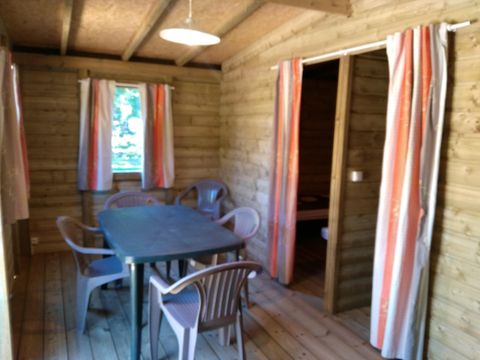 MOBILHOME 6 personnes - Cabane Family Standard 3 chambres 25m²  (sans sanitaires ni cuisine) + Terrasse non couverte.