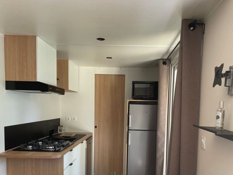 MOBILHOME 4 personnes - NEW // Homeflower Premium 2 chambres 29m² + Terrasse semi-couverte + LV + TV