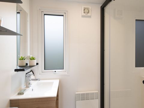 MOBILHOME 4 personnes - COTTAGE 4p 2ch 2Sdb ****