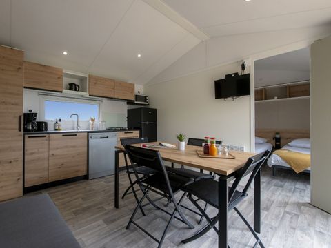 MOBILHOME 4 personnes - COTTAGE 4p 2ch 2Sdb ****