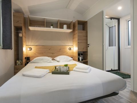 MOBILHOME 6 personnes - COTTAGE 6p 3ch 2Sdb ****