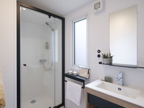 MOBILHOME 4 personnes - COTTAGE 4p 2ch ****