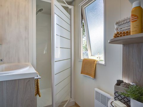 CHALET 7 personnes - COTTAGE 6/7p 3ch ***
