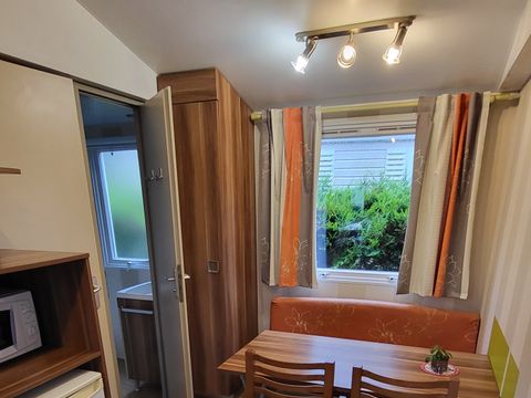 MOBILHOME 4 personnes - 25 m² - 2 chambres (2 adultes maximum ou famille)