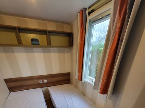MOBILHOME 4 personnes - 25 m² - 2 chambres (2 adultes maximum ou famille)