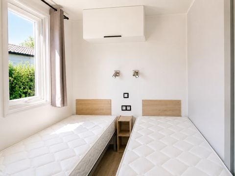 MOBILHOME 6 personnes - Familial - 3 chambres - Pergola