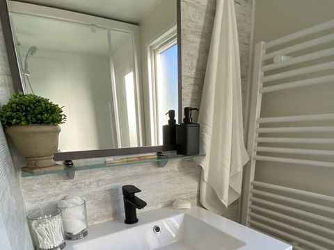 MOBILHOME 4 personnes - Mobil-home Bretagne Premium SPA - 32m² - 2 chambres