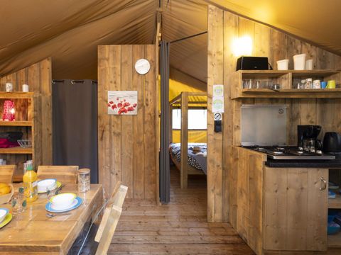 TENTE TOILE ET BOIS 5 personnes - SAFARI WOODY (sans sanitaires)