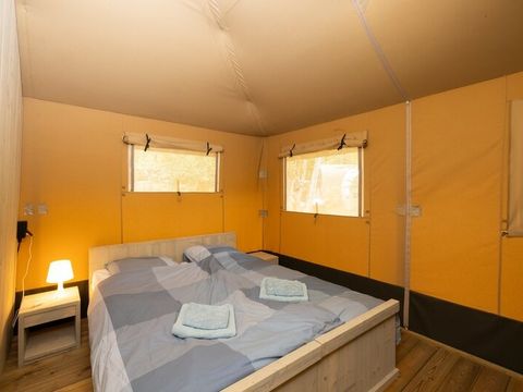 Tente en toile et en bois 6 personnes - SAFARI COTTAGE INSOLITE PREMIUM