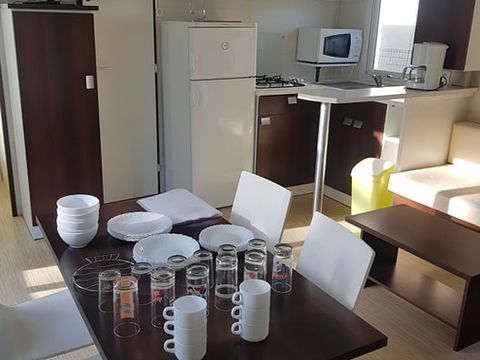 MOBILHOME 4 personnes - 2 chambres - terrasse non couverte HOLIDAYS 