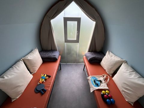 BUNGALOW 4 personnes - COCO Nature , 2 chambres 4 personnes sans sanitaires