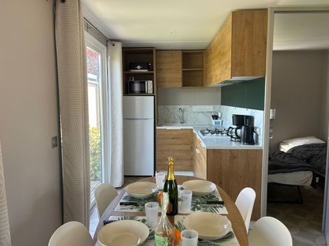MOBILHOME 4 personnes - Cottage Evasion 4 pers 2 ch Terrasse coté jardin