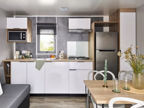 MOBILHOME 4 personnes - Premium 3 Pièces 4 Personnes Climatisé + TV