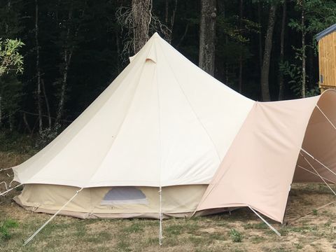 Hébergement 5 personnes - GLAMPING CABANE sans sanitaires