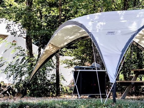 Hébergement 5 personnes - GLAMPING CABANE sans sanitaires