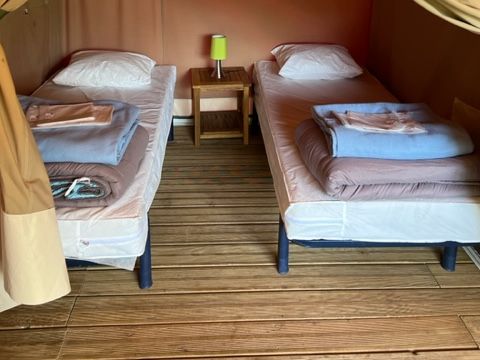 TENTE TOILE ET BOIS 4 personnes - LODGE VICTORIA SANS SANITAIRES