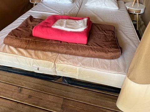 TENTE TOILE ET BOIS 4 personnes - LODGE VICTORIA SANS SANITAIRES