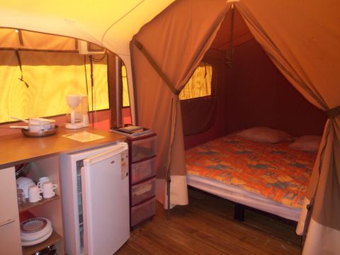 TENTE TOILE ET BOIS 4 personnes - LODGE VICTORIA SANS SANITAIRES