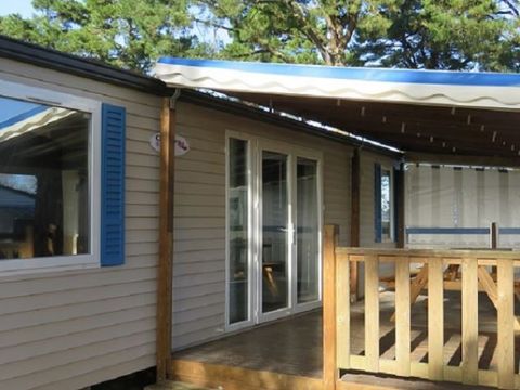 Mobilhome 4 personnes - 2 chambres avec terrasse