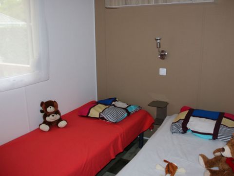 MOBILHOME 7 personnes - 3 chambres + convertible