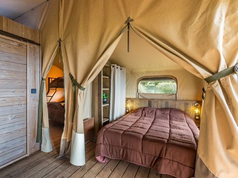 LODGE 5 personnes - Lodge avec sanitaires et évier - 34m² -