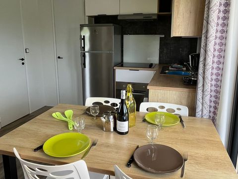 MOBILHOME 4 personnes - Mobil-Home Privilège 2 ch., 2 sdb, 34m² + terrasse 15 m² + climatisation
