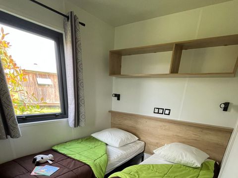 MOBILHOME 4 personnes - Mobil-Home Privilège 2 ch., 2 sdb, 34m² + terrasse 15 m² + climatisation